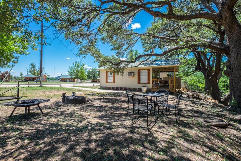 River Bluff Cabins Rio Frio Ngoại thất bức ảnh