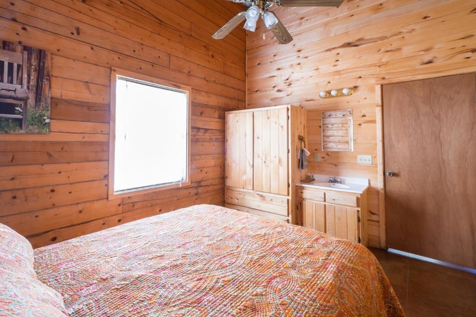 River Bluff Cabins Rio Frio Phòng bức ảnh