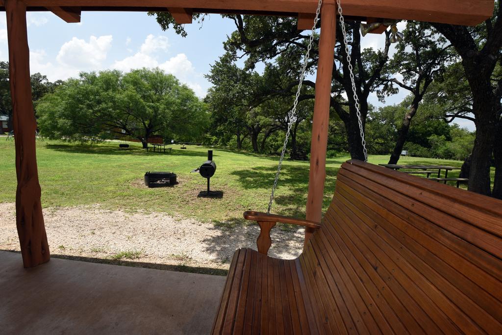River Bluff Cabins Rio Frio Ngoại thất bức ảnh