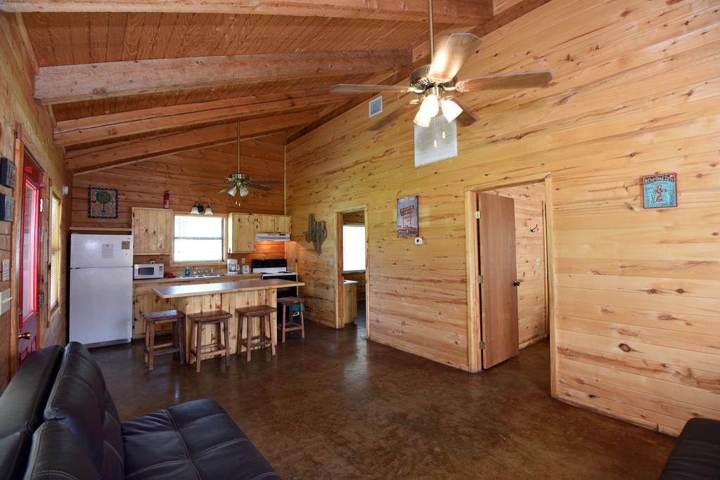 River Bluff Cabins Rio Frio Ngoại thất bức ảnh