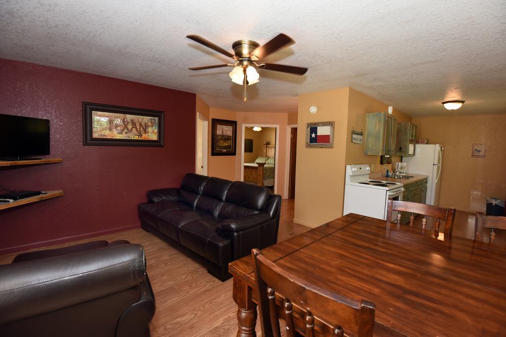 River Bluff Cabins Rio Frio Ngoại thất bức ảnh