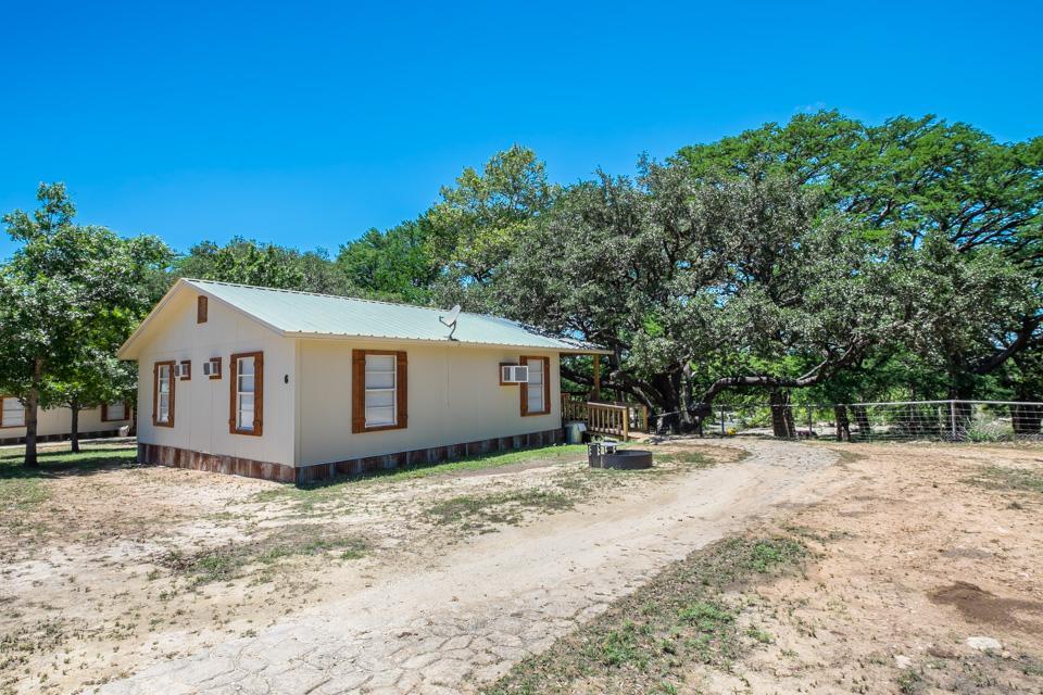 River Bluff Cabins Rio Frio Ngoại thất bức ảnh