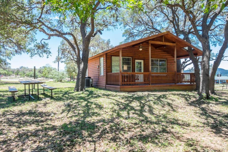River Bluff Cabins Rio Frio Ngoại thất bức ảnh